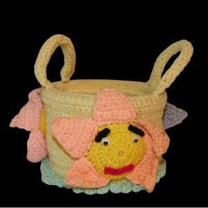 Vintage Crocheted Basket w 3‎ Adorable Flower Faces 7" diameter Easter Whimsy